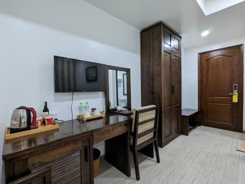 Standard Queen Room