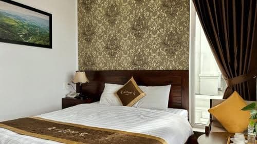 Deluxe Queen Room