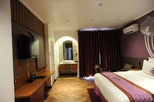 Double Room with Lake View