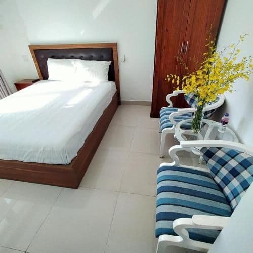 Large Double Room