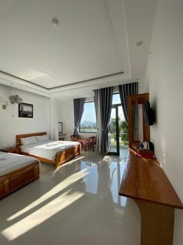 Deluxe Double or Twin Room with Balcony
