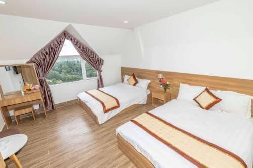 Quadruple Room with Mountain View