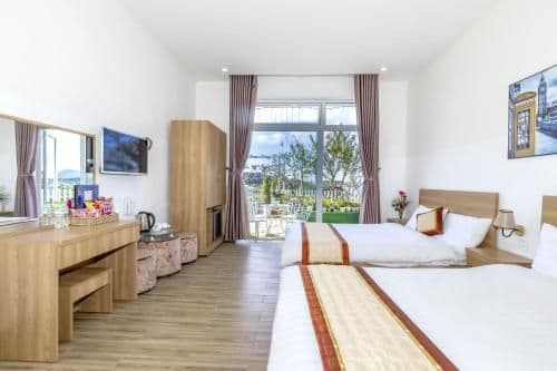Quadruple Room with Mountain View