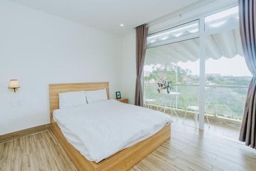 Deluxe Double Room with Balcony