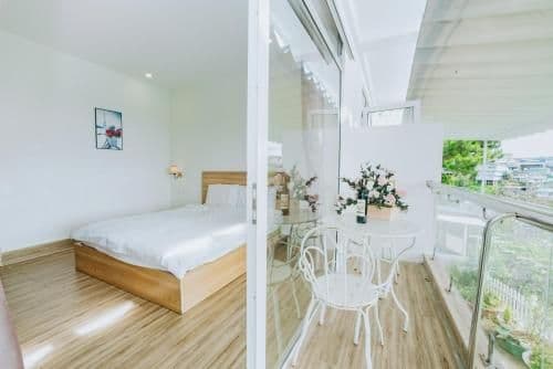 Deluxe Double Room with Balcony