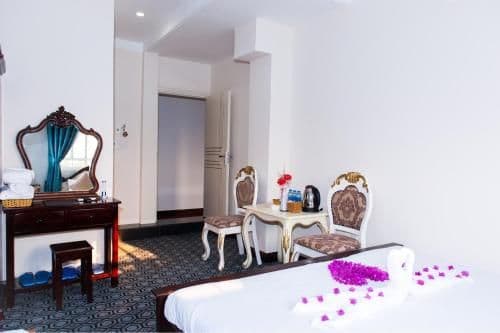 King Room with Lake View