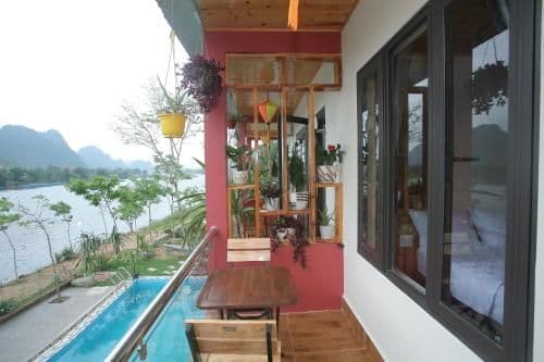 Bungalow - Water Front