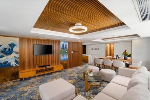 Two-Bedroom Apartment with Balcony and Sea View