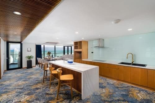 Two-Bedroom Apartment with Balcony and Sea View