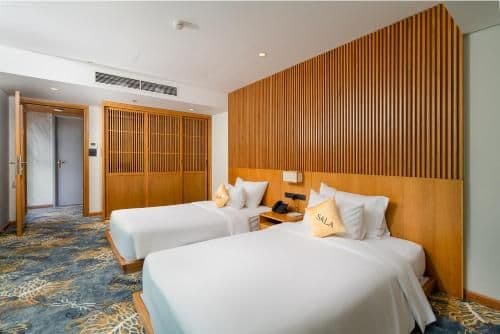 Two-Bedroom Apartment with Balcony and Sea View