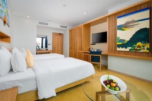 Presidential Suite with Balcony and Sea View