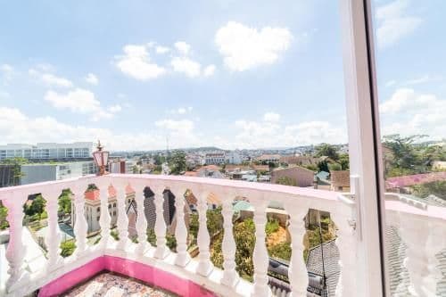 Studio with Balcony