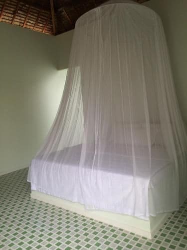 Deluxe Room (2 Adults + 1 Child)