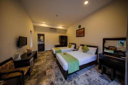 Twin Room with Pool View