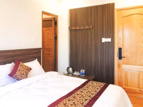 Standard King Room