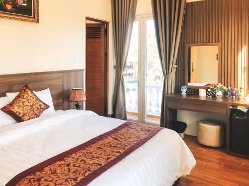 King Room with Balcony