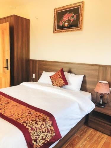 King Room with Balcony