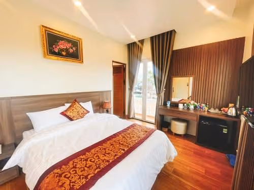 King Room with Balcony
