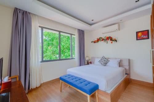 Villa with Sea View