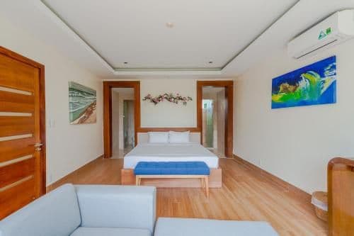 Villa with Sea View