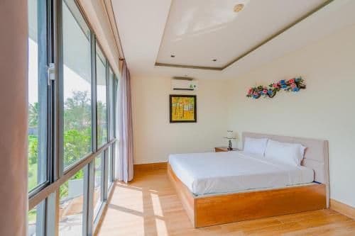 Villa with Sea View
