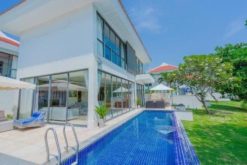 Villa with Sea View
