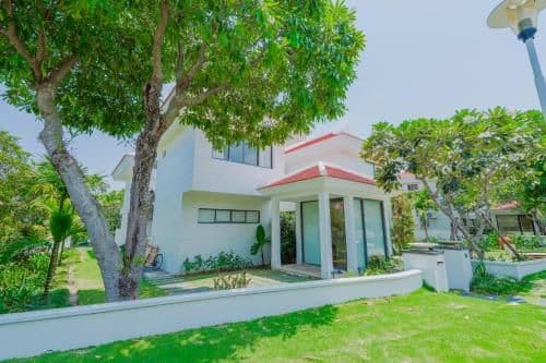 Villa with Sea View
