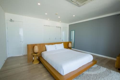 Villa with Sea View