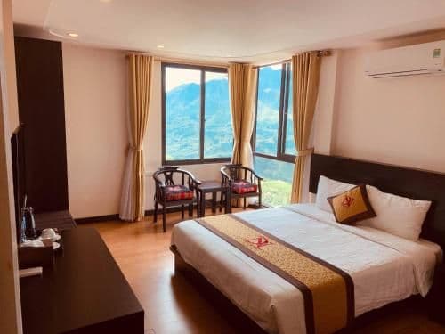 Superior Double or Twin Room with Mountain View