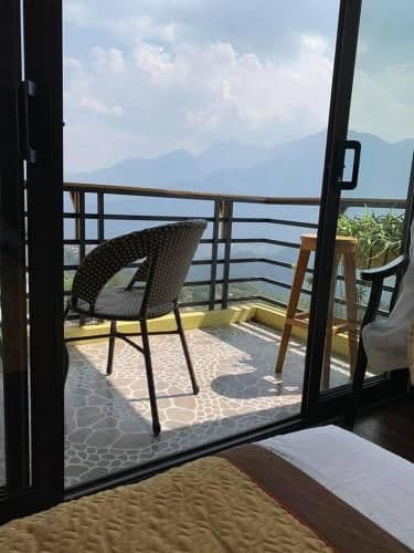 Deluxe Double or Twin Room with Balcony