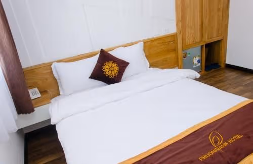 Deluxe Queen Room with Window