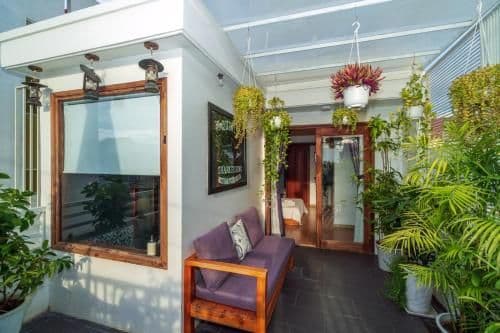 Shadyside Three-Bedroom Villa (with private pool)