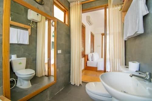 Shadyside Three-Bedroom Villa (with private pool)