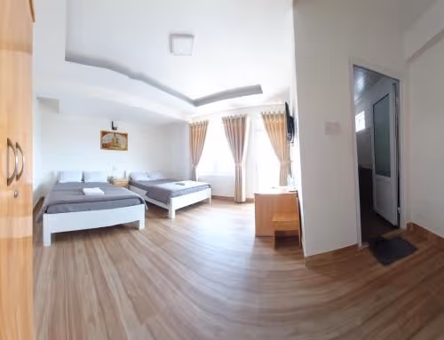 Double or Twin Room with Mountain View