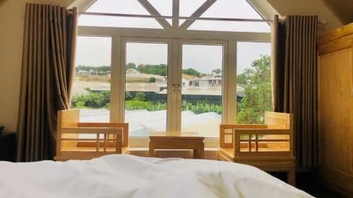 Queen Room with Garden View