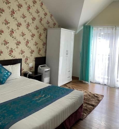 King Room with Balcony