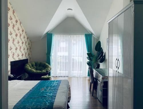 King Room with Balcony