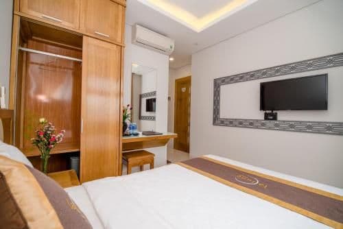 Deluxe Double Room (2 Adults + 1 Child)