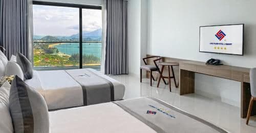 Deluxe Triple Room with Sea View