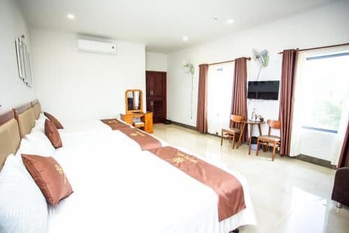 Deluxe Family Room