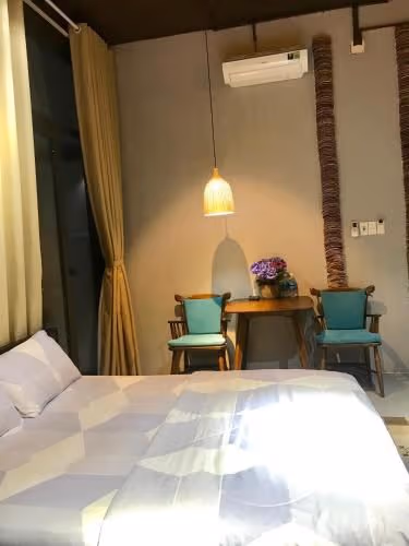 Deluxe Queen Room