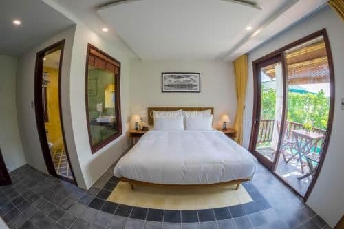 Deluxe Double or Twin Room with Pool View