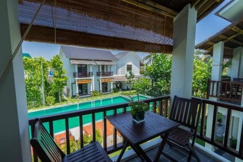 Villa with Garden View