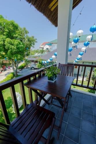 Villa with Garden View