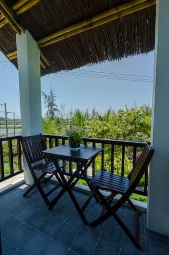 Villa with Garden View