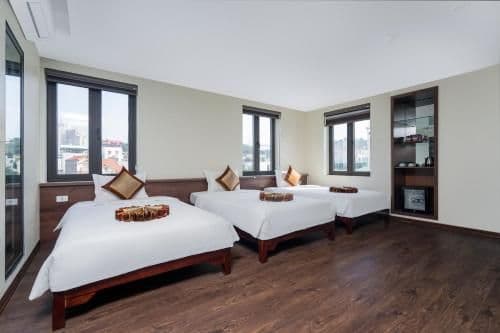 Triple Room with City View