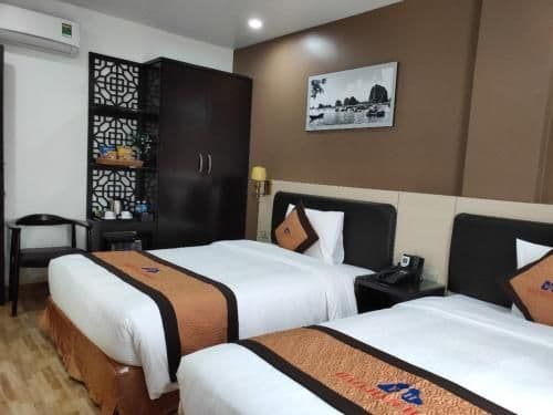 Twin Room with City View