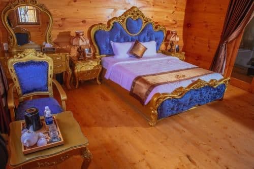 Queen Room