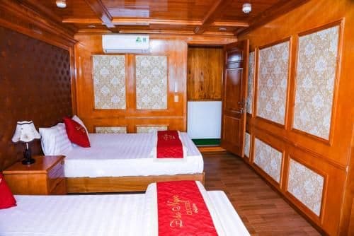 Queen Room with Sea View