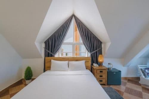 Deluxe Single Room